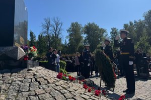 Руководство «Балтийского объединения» приняло участие в памятных мероприятиях в честь 25-й годовщины трагедии подлодки «Курск»