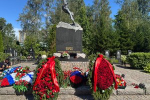 Руководство «Балтийского объединения» приняло участие в памятных мероприятиях в честь 25-й годовщины трагедии подлодки «Курск»