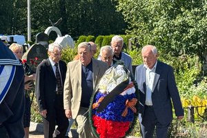 Руководство «Балтийского объединения» приняло участие в памятных мероприятиях в честь 25-й годовщины трагедии подлодки «Курск»